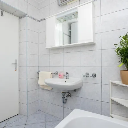 By The Sea Silo, Krk - 18703 Appartement