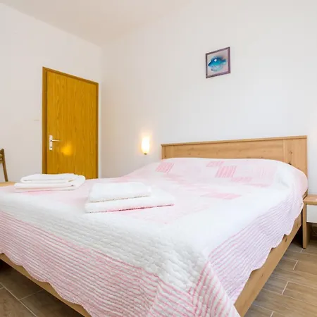 By The Sea Silo, Krk - 18703 Appartement Šilo